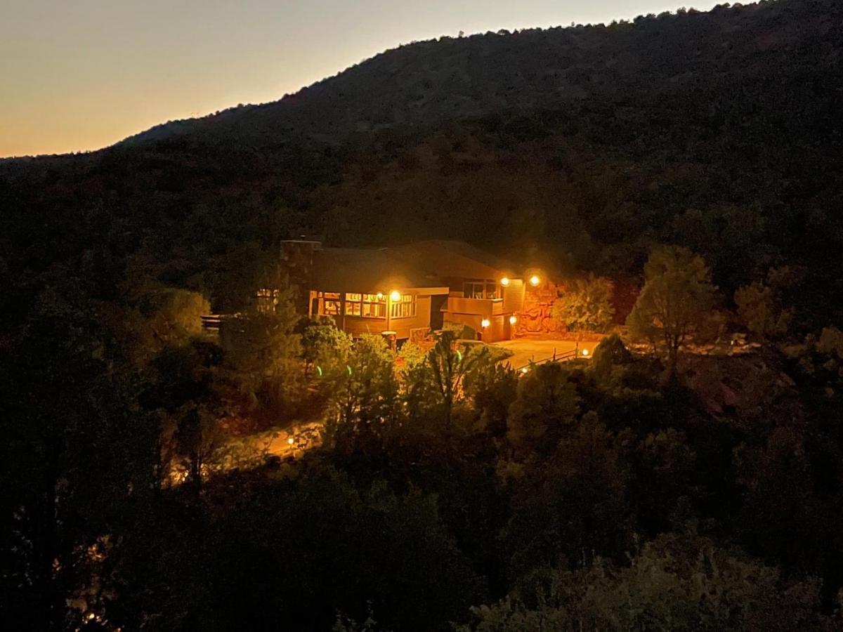 3-Acre Private Designer Villa-Borders Forest-Forever Views! Sedona Exterior photo