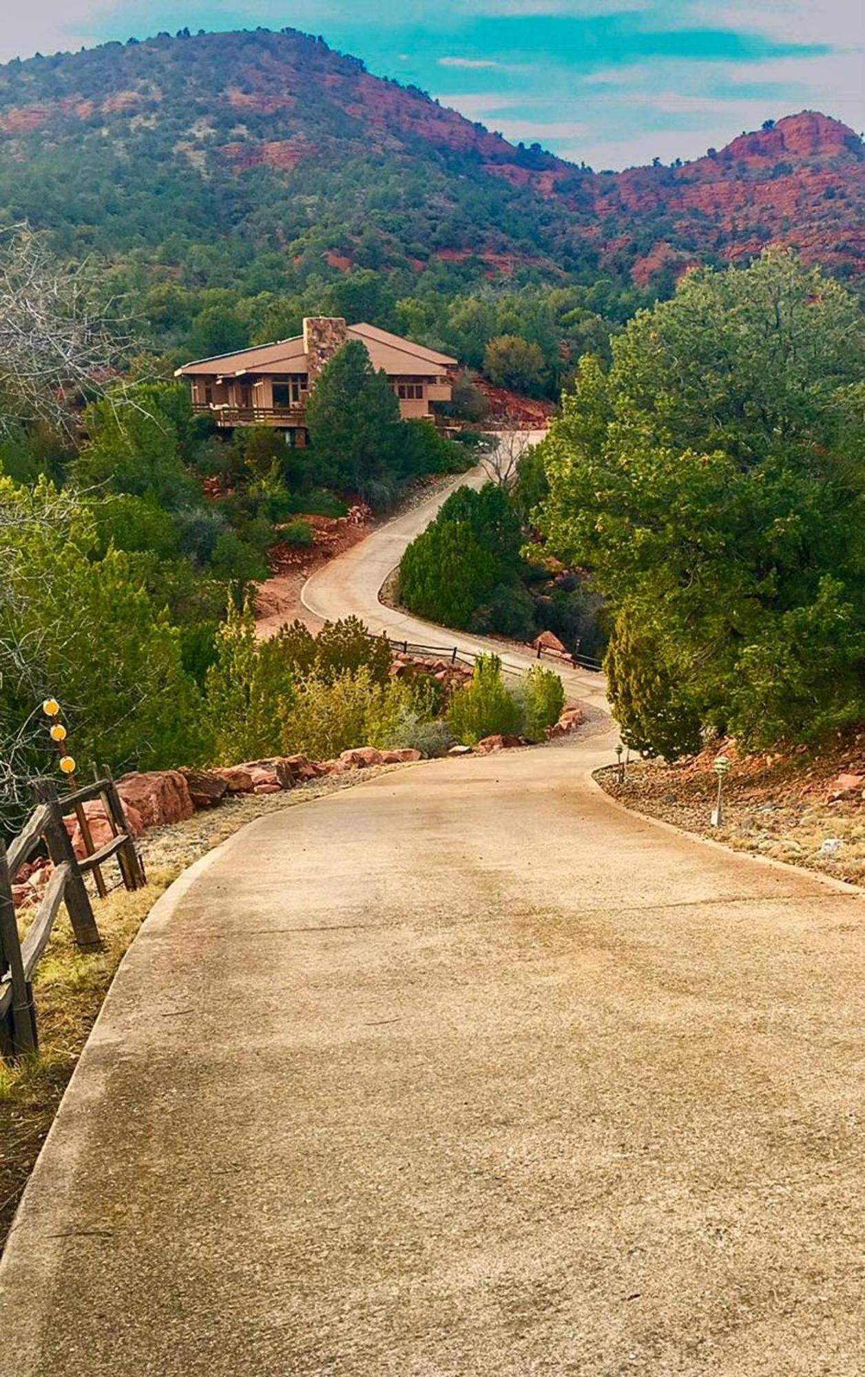 3-Acre Private Designer Villa-Borders Forest-Forever Views! Sedona Exterior photo